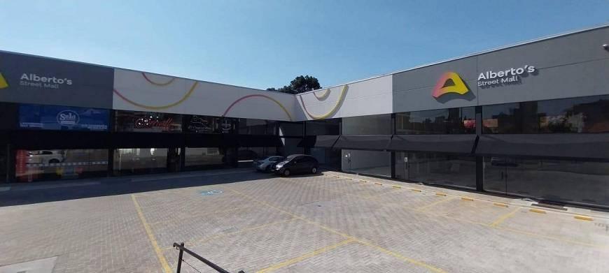 Comercial Alberto's Street Mall logo